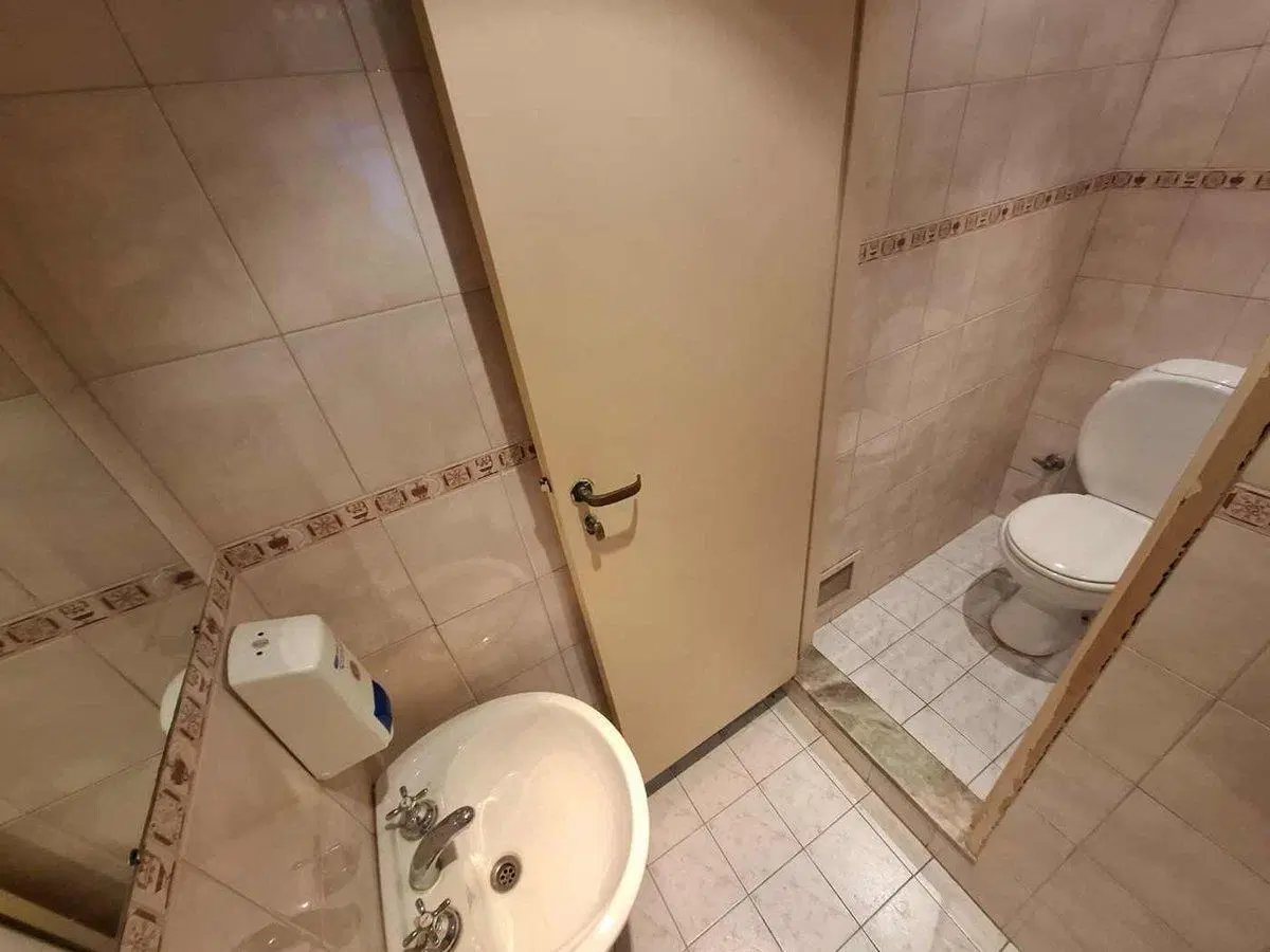 VENTA OFICINA MICROCENTRO PISO 250 MTS 2
