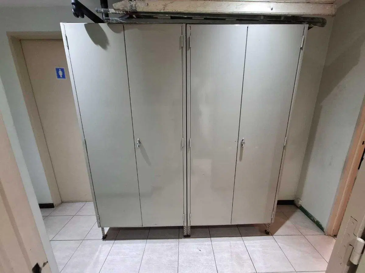 VENTA OFICINA MICROCENTRO PISO 250 MTS 4
