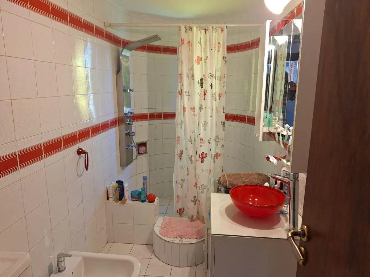 VENTA CASA 4 AMB MORENO DPTO CON RENTA PILETA 5