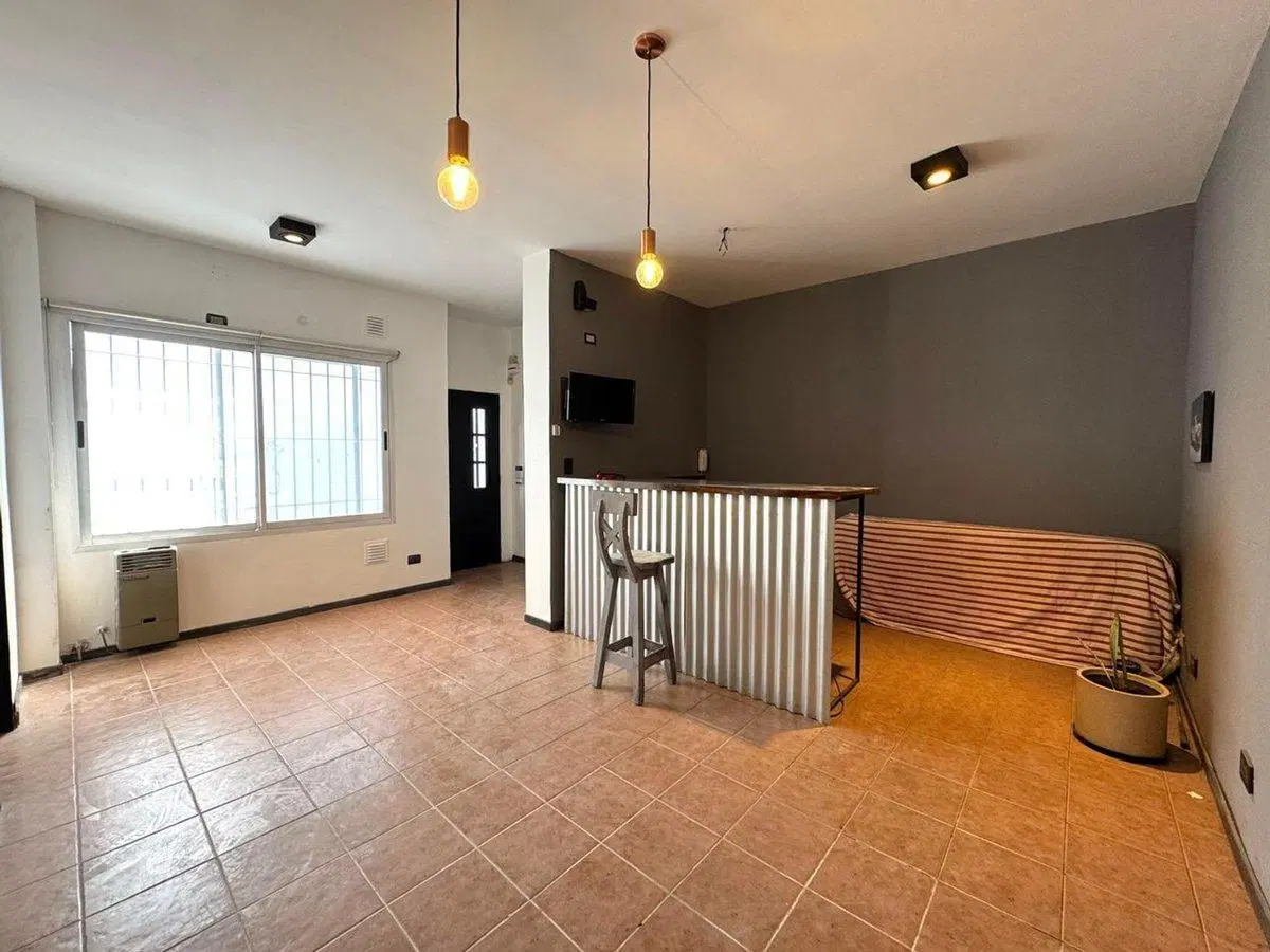 DEVOTO, GALPÓN EN VENTA + MONOAMBIENTE. 4