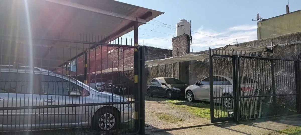 TERRENO EN VENTA QUILMES CON ESTACIONAMIENTO 3