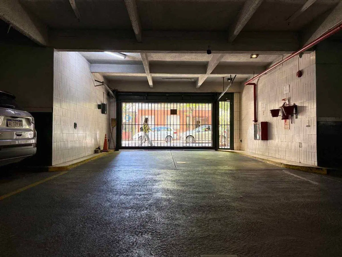 VENTA DE COCHERA FIJA EN RECOLETA 3
