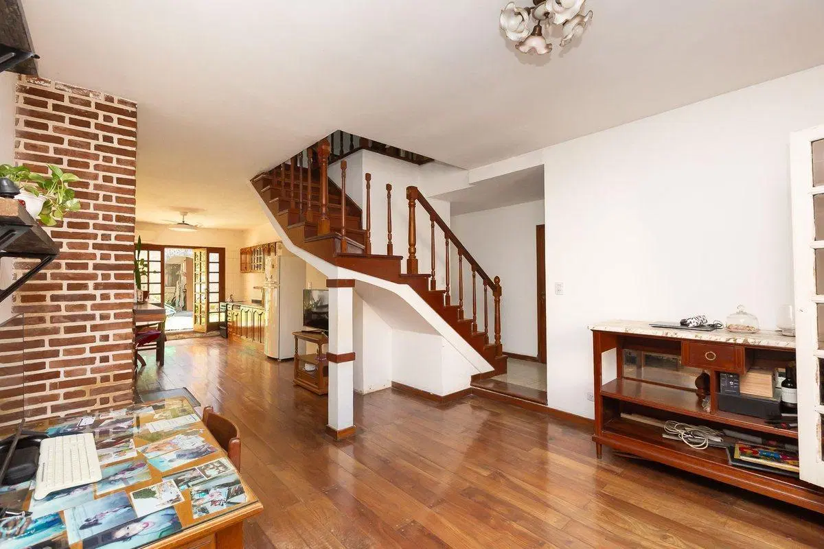 VENTA CASA MULTIFAMILIAR RAMOS MEJIA 4