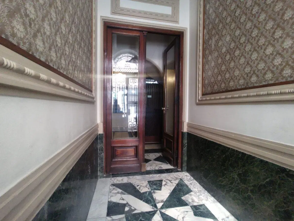 VENTA DEPTO U OFICINA 5 AMB TRIBUNALES 3
