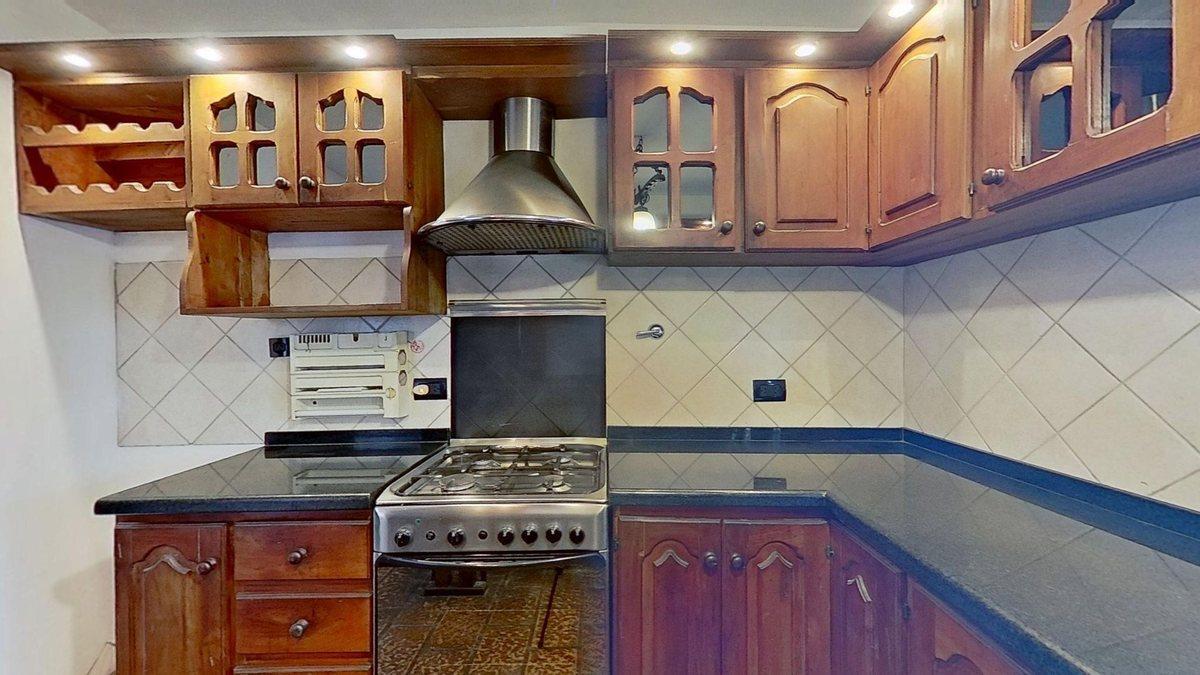 VENTA CHALET EN EZEIZA COCHERA PATIO PARRILLA