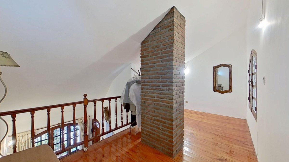 VENTA CHALET EN EZEIZA COCHERA PATIO PARRILLA