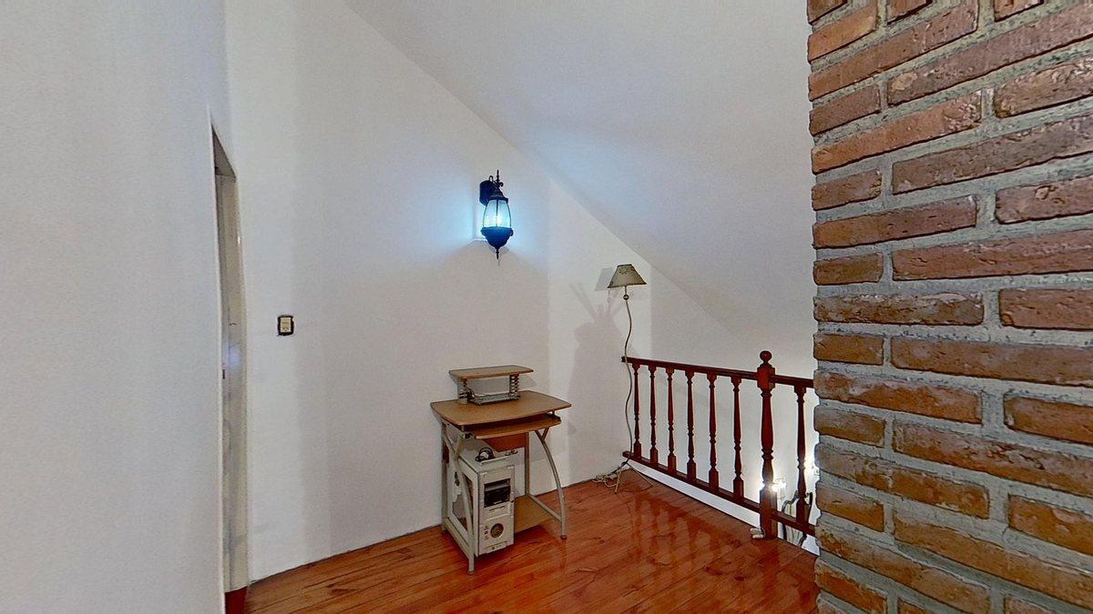 VENTA CHALET EN EZEIZA COCHERA PATIO PARRILLA
