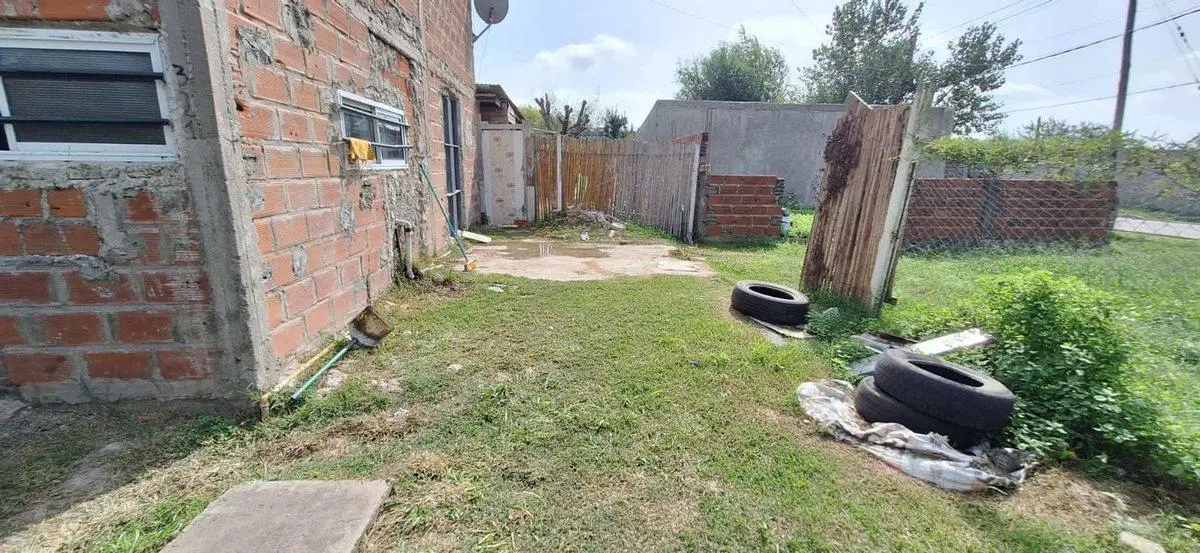 VENTA CASA  ALEJANDRO KORN  5 AMBIENTES A TERMINAR 2