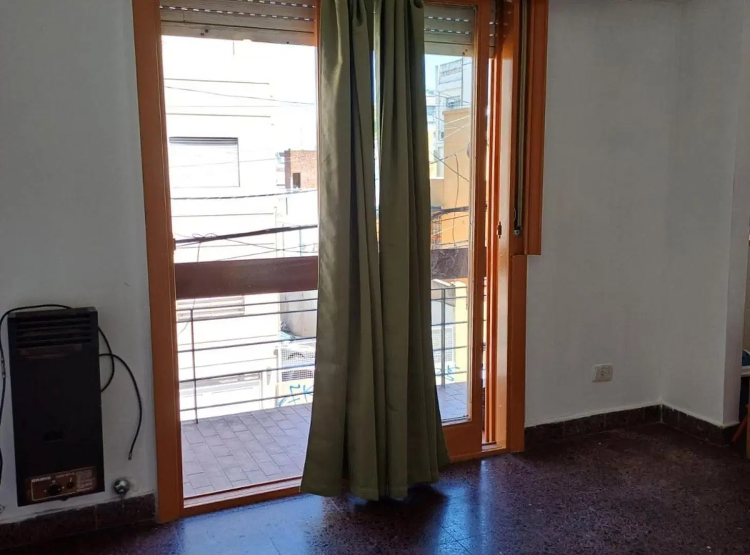 VENTA DEPARTAMENTO 3 AMB.EN RAMOS MEJÍA CON BALCÓN 5