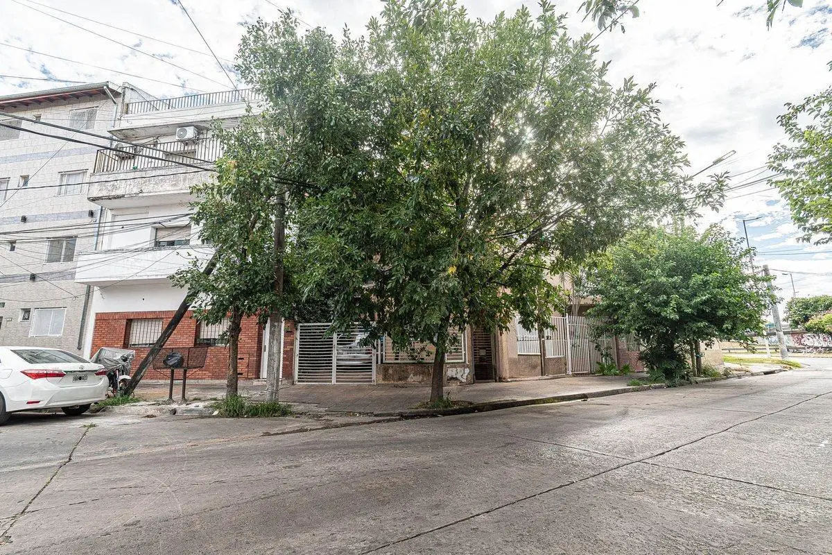 VENTA PH 2 AMBIENTES EN CIUDADELA CON TERRAZA 4
