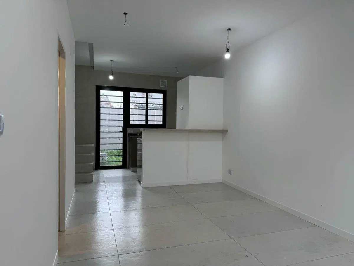 DUPLEX A ESTRENAR PALOMAR -  3 AMB. COCHERA, PATIO 5