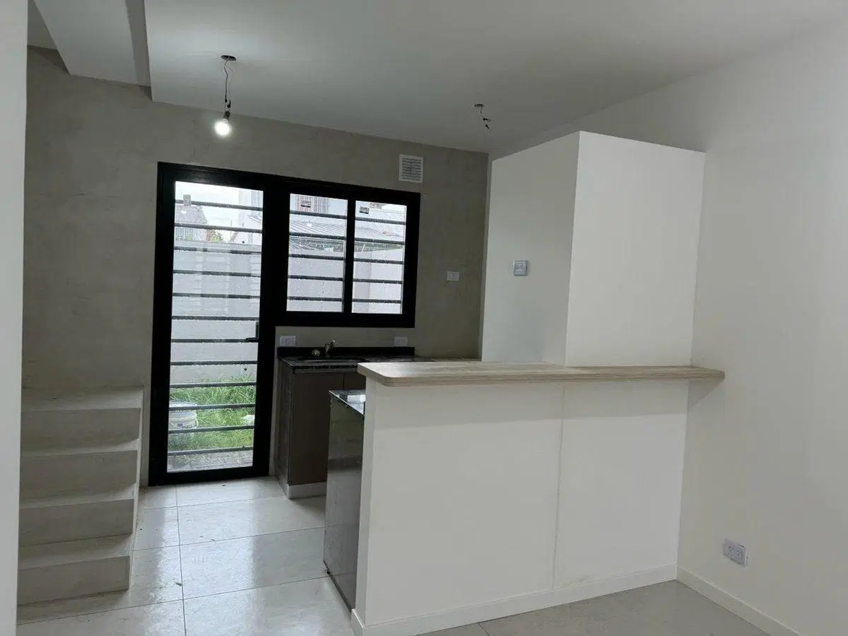 DUPLEX A ESTRENAR PALOMAR -  3 AMB. COCHERA, PATIO 2