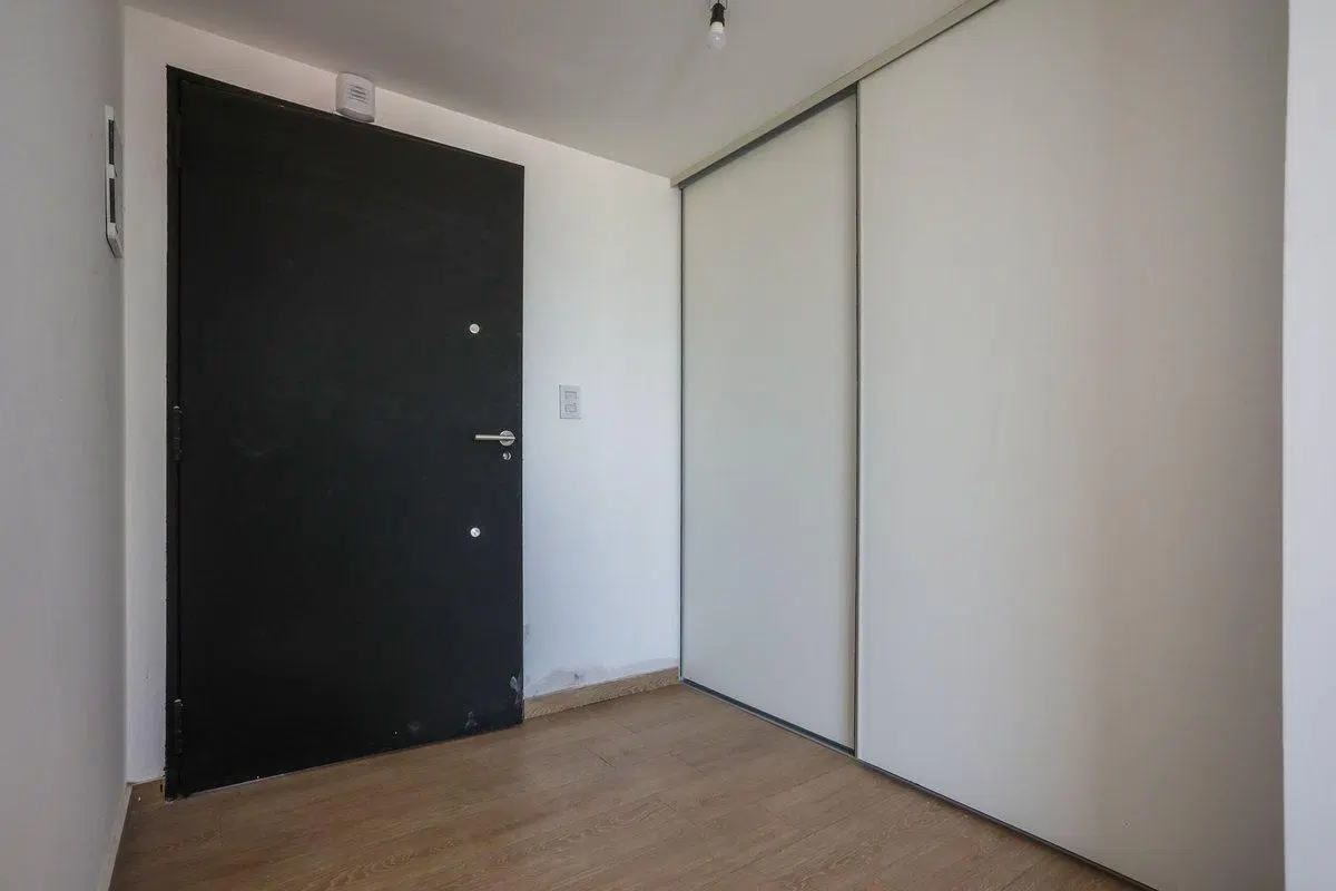 MONOAMBIENTE VENTA CABALLITO LUMINOSO AMPLIO 4