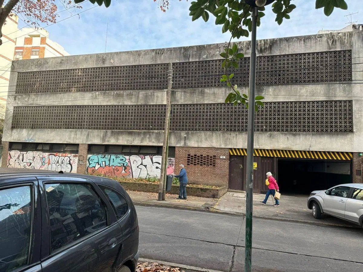COCHERAS VENTA VICENTE LOPEZ, CUBIERTAS EN BLOQUE 4