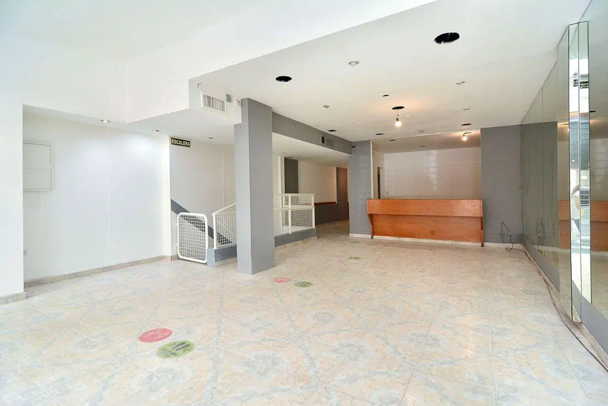 LOCAL COMERCIAL O CONSULTORIOS VENTA BARRIO NORTE 4