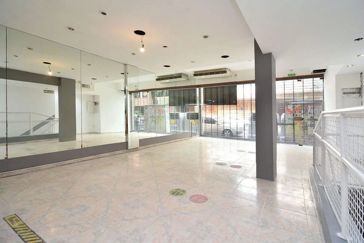 LOCAL COMERCIAL O CONSULTORIOS VENTA BARRIO NORTE 2