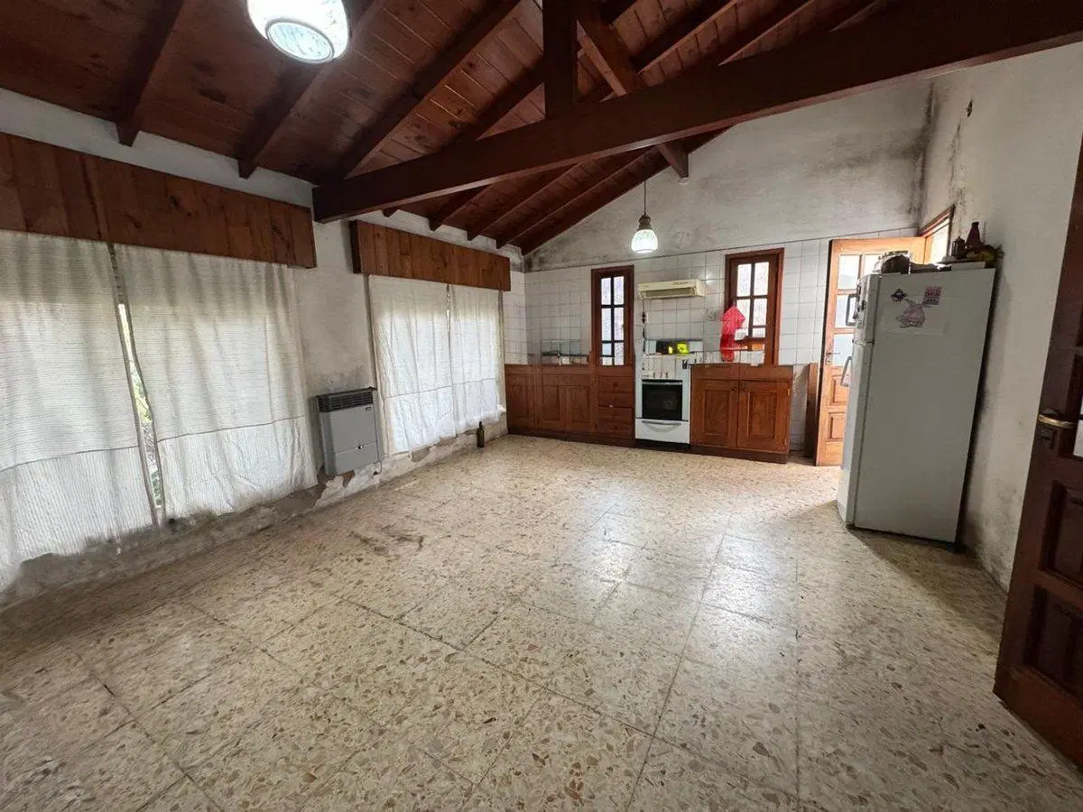 TEMPERLEY CASA RECICLAR 4 AMB. PARQUE LOTE 600 MTS 5