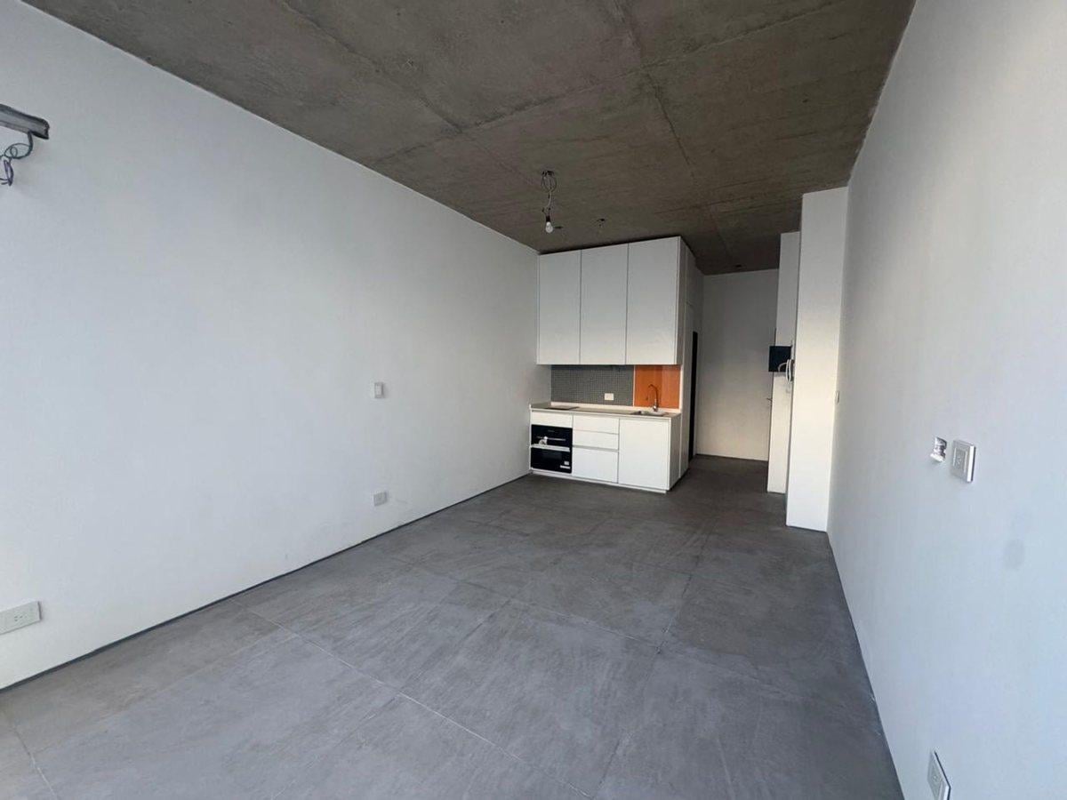 MONOAMBIENTE VENTA VILLA DEVOTO ESTRENAR CON PATIO