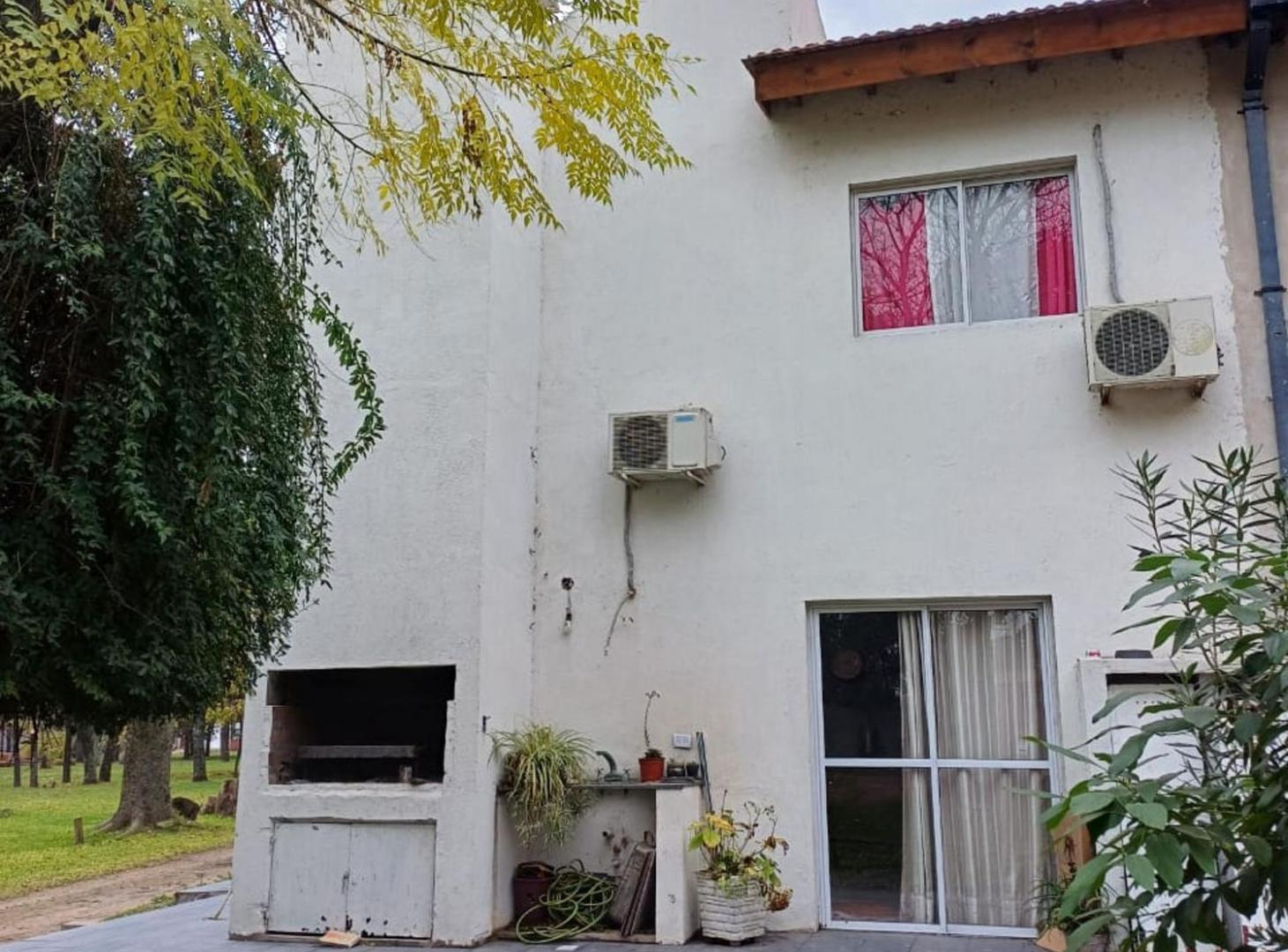 VENTA DUPLEX EN COUNTRY 3 AMBIENTES EN MONTE GRAND