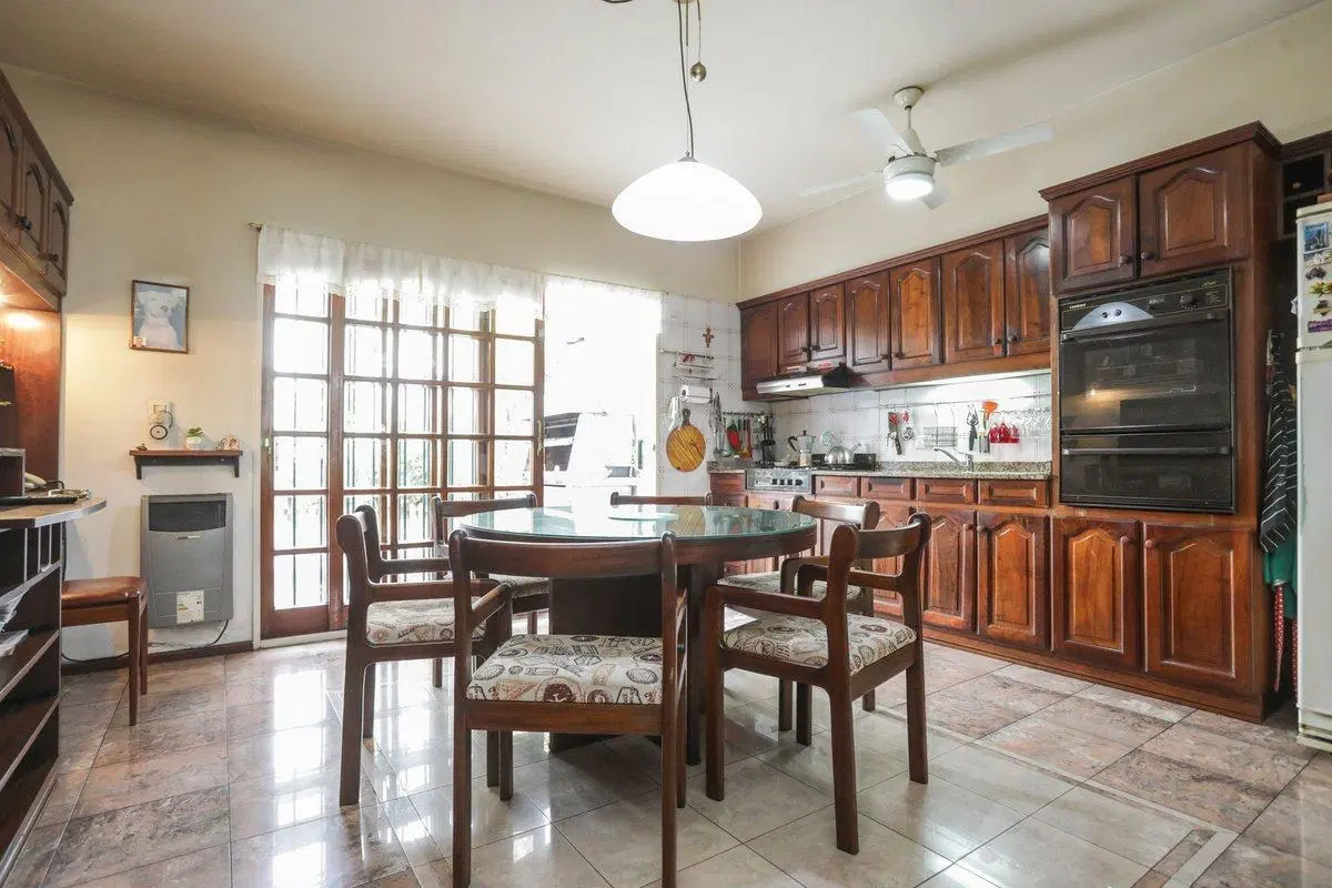 VENTA CASA 5 AMB CON COCHERA VILLA ORTUZAR 8