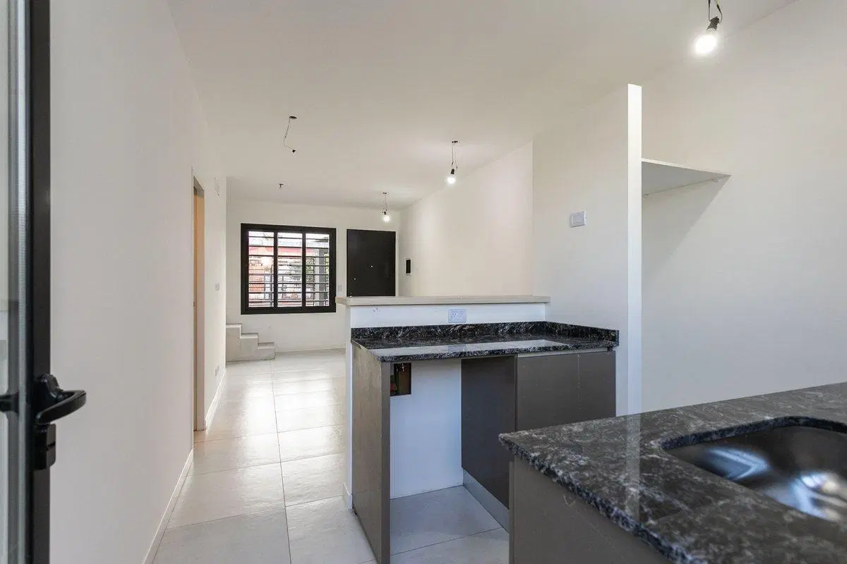 DUPLEX A ESTRENAR 3 AMB PALOMAR, COCHERA, PATIO 3