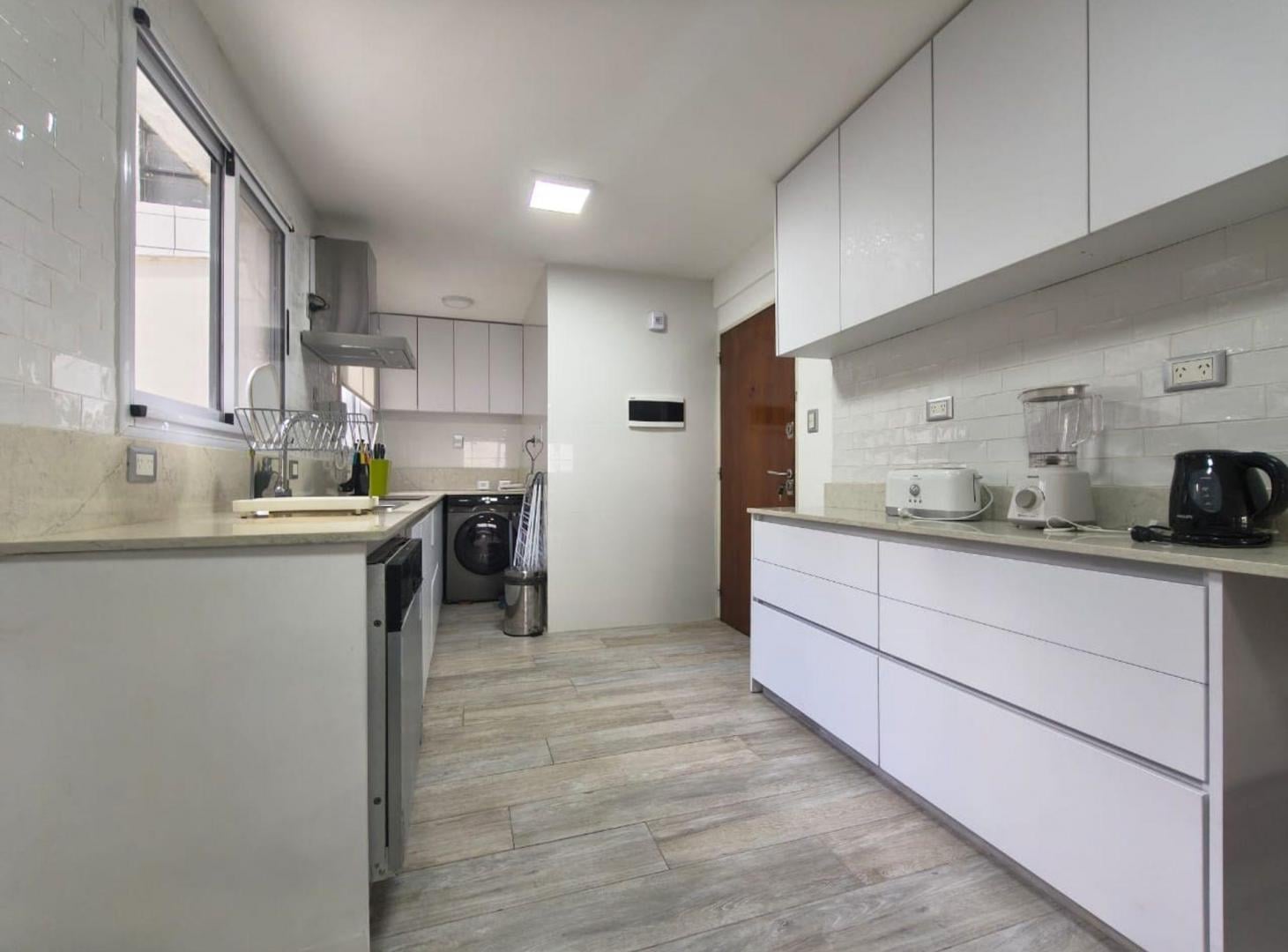 ALQUILER 3 AMB AMOBLADO CON PATIO Y BALCON ALMAGRO