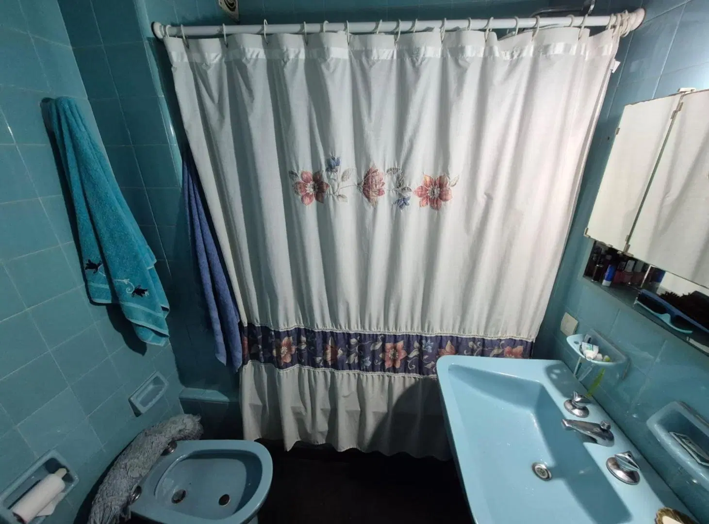 VENTA DEPARTAMENTO 4 AMB RETIRO CON DEPENDENCIA 5