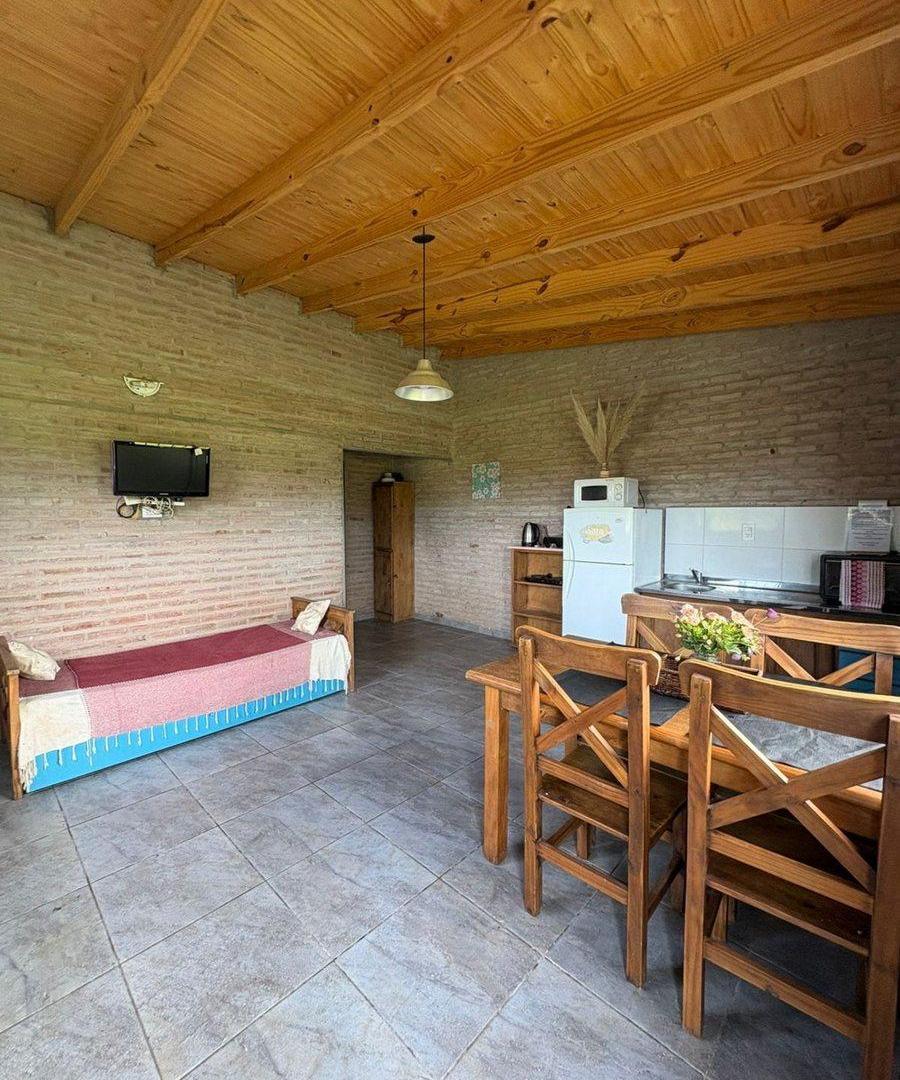 CASA EN VENTA 2 AMBIENTES LOBOS