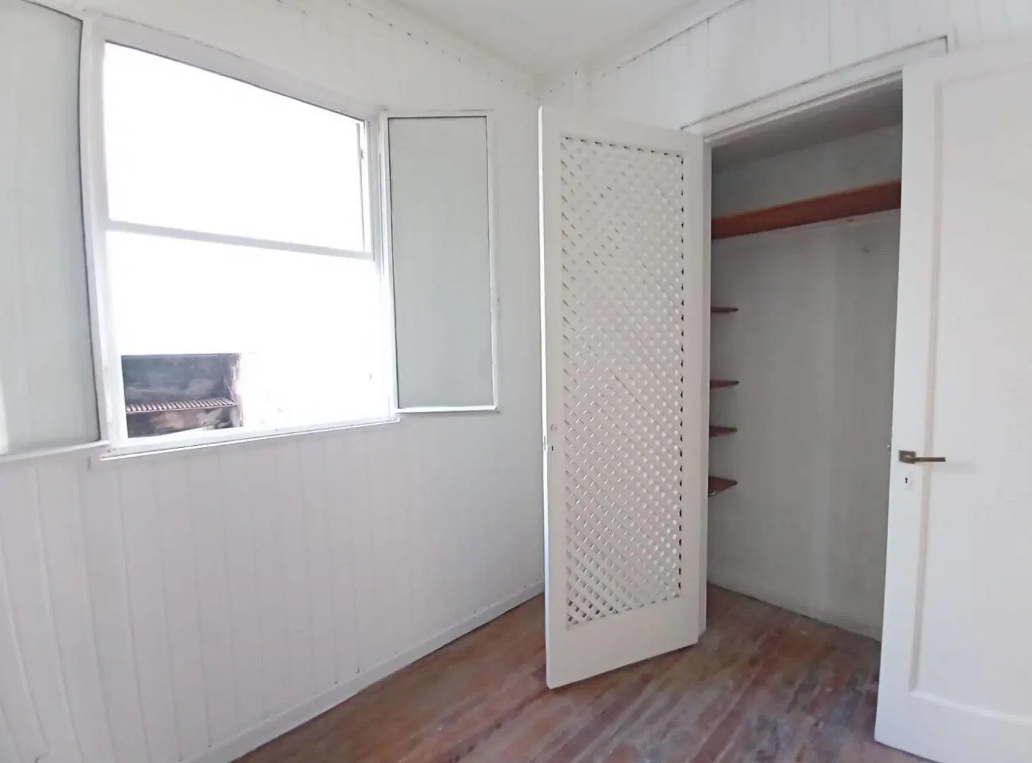 VENTA CASA 7 AMBIENTES EN LA PLATA COCHERA TERRAZA 4