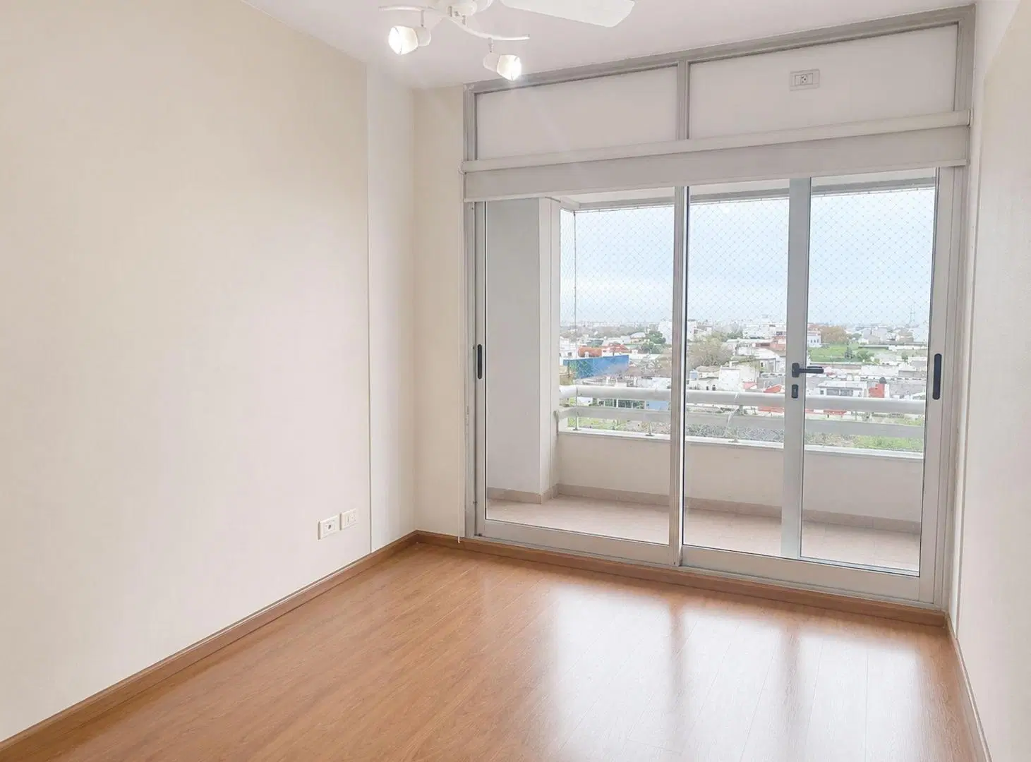 VENTA DEPARTAMENTO 2 AMBIENTES MATADEROS  PILETA 3