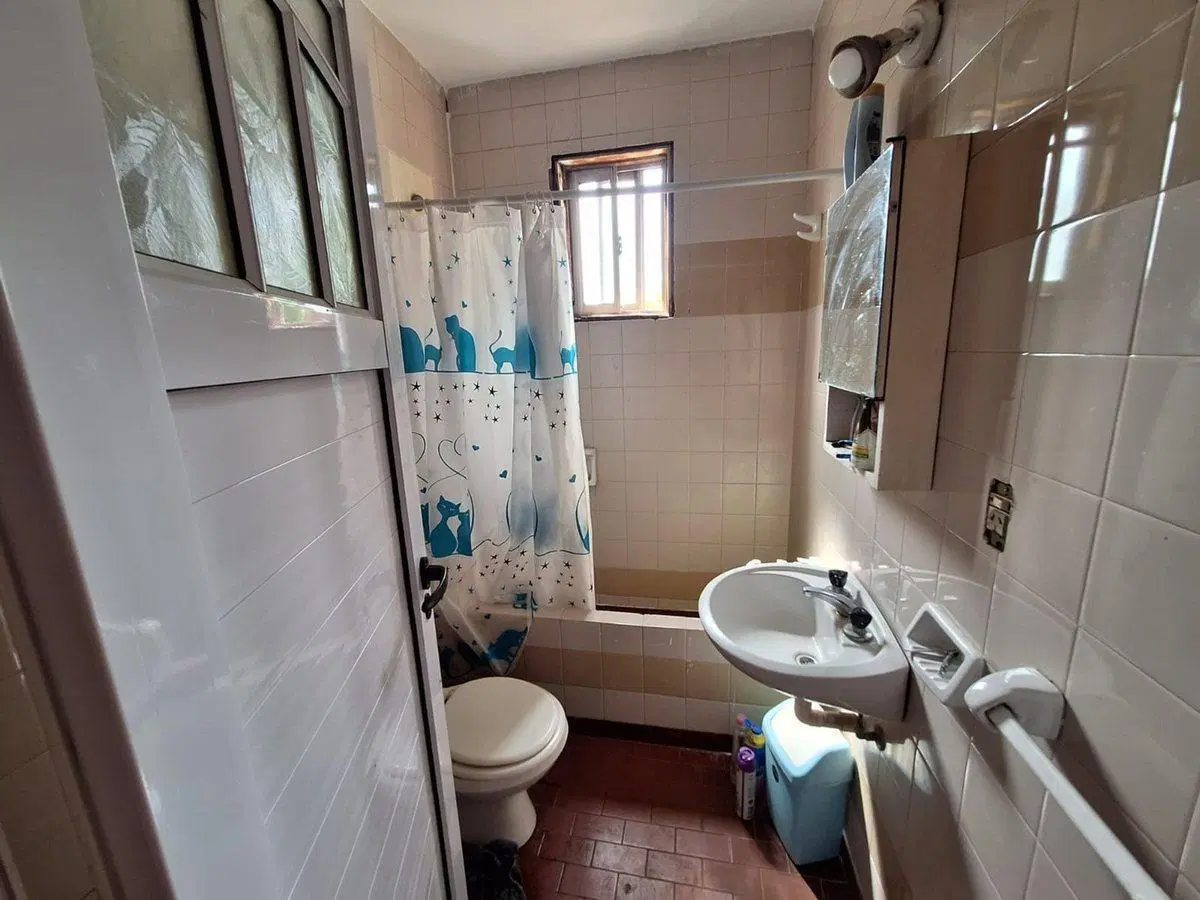 VENTA DEPARTAMENTO 4 AMB FLORES 5