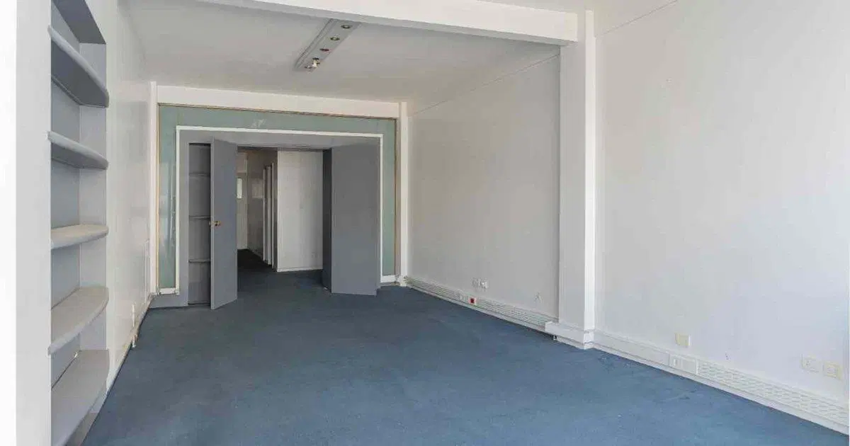 VENTA OFICINA LUMINOSA APTO CRÉDITO EN SAN NICOLAS 5