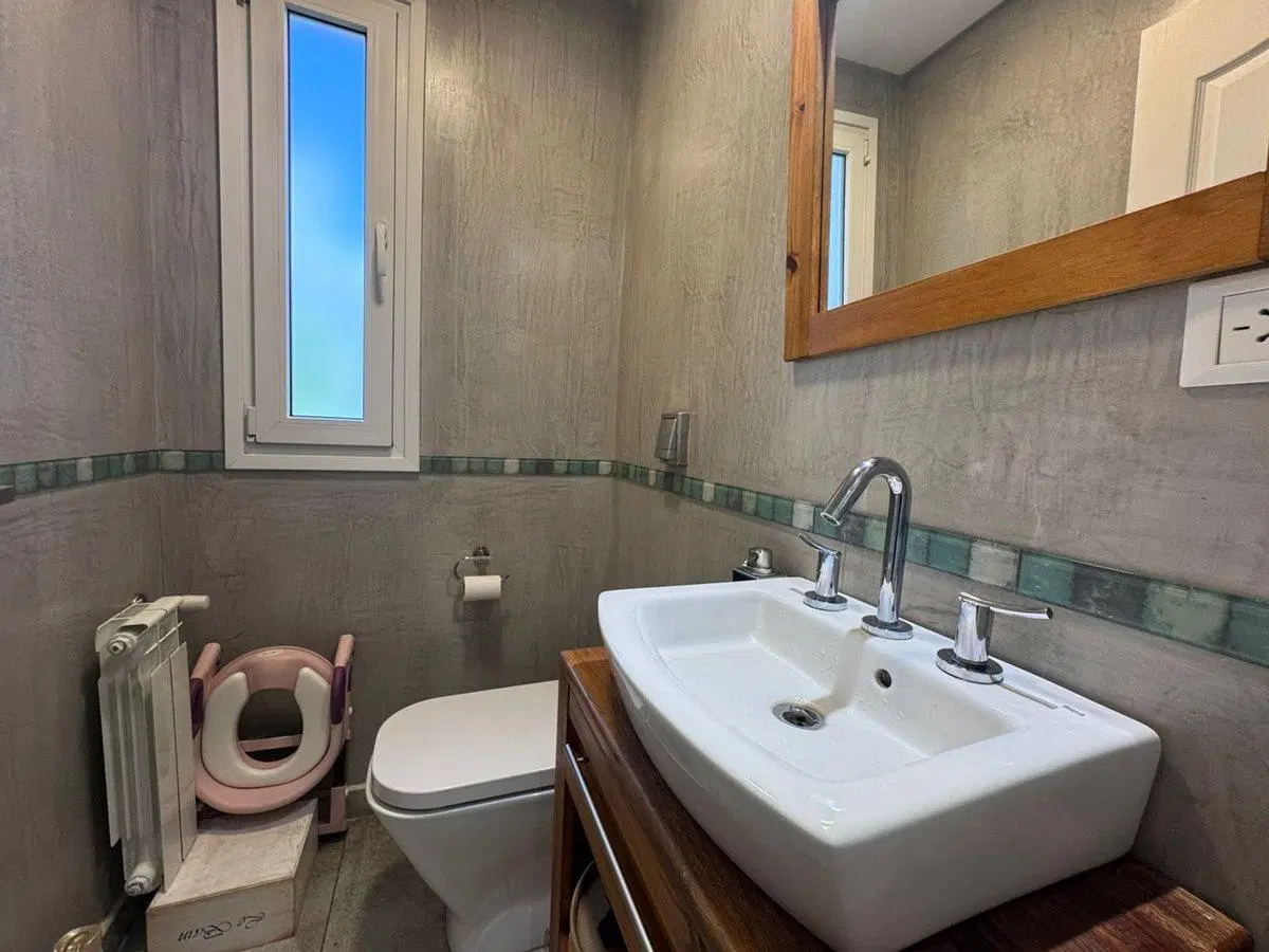 VENTA  CASA 5 AMBIENTES  LUJAN CON PILETA 3