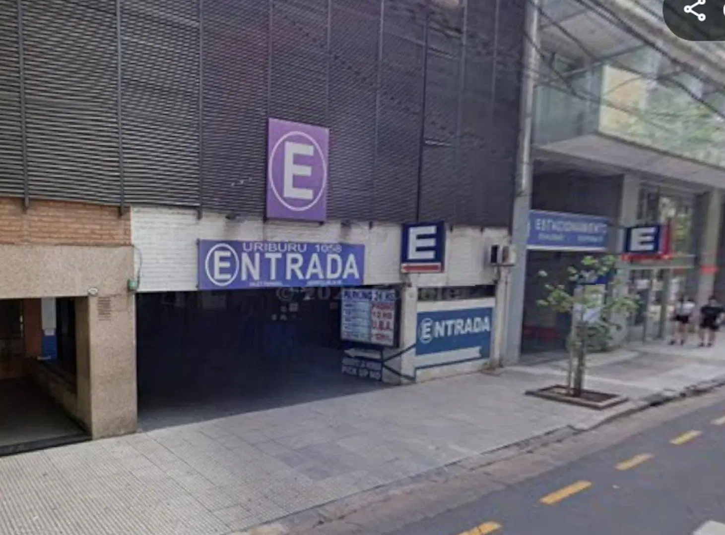 Cochera  Barrio Norte Recioleta Uriburi 1000 3