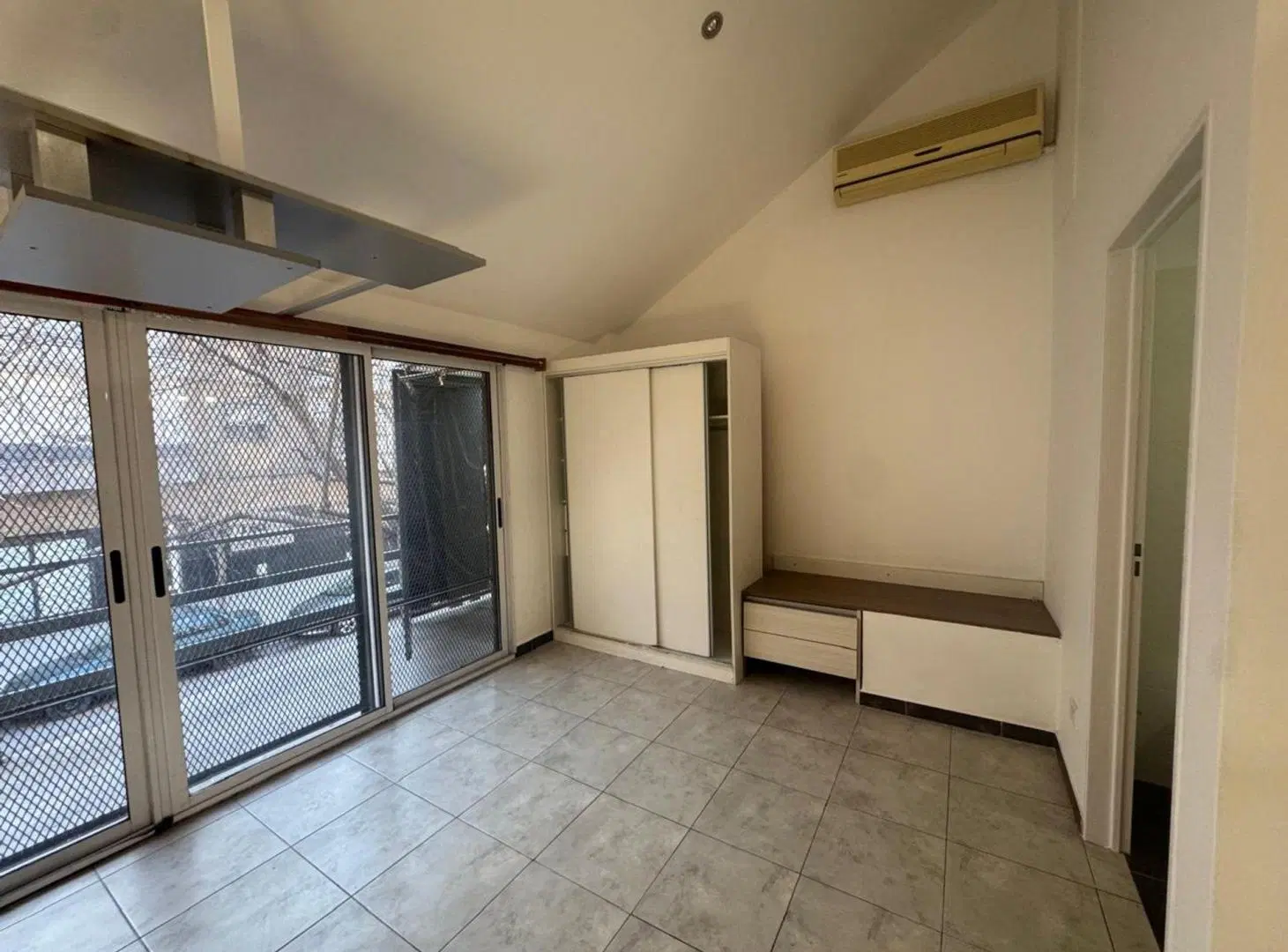 VENTA DEPTO 2 AMB EN VILLA GRAL MITRE CON BALCON 2