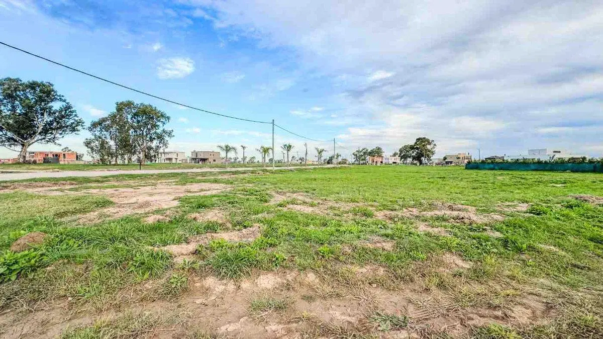 VENTA TERRENO 664 M2 CENTRAL LAGOS DE CANNING II 2