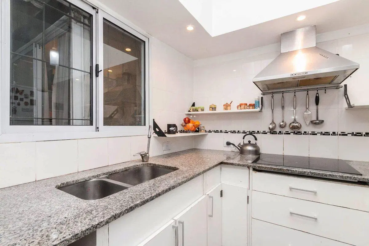 DUPLEX VENTA ADROGUE 4 AMBIENTES UBICACION IDEAL 2