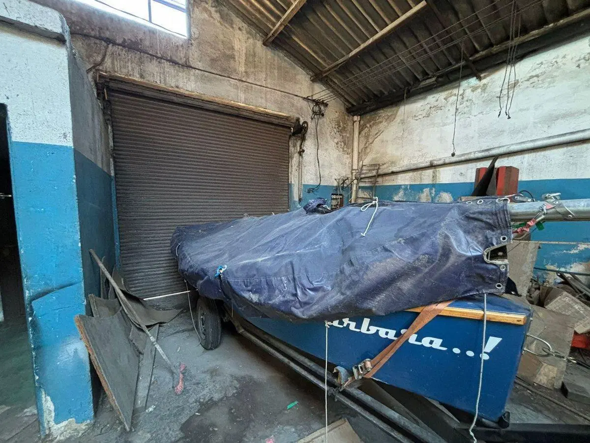 GALPON + VIVIENDA EN CASEROS A MTS DE ACCESO OESTE 8