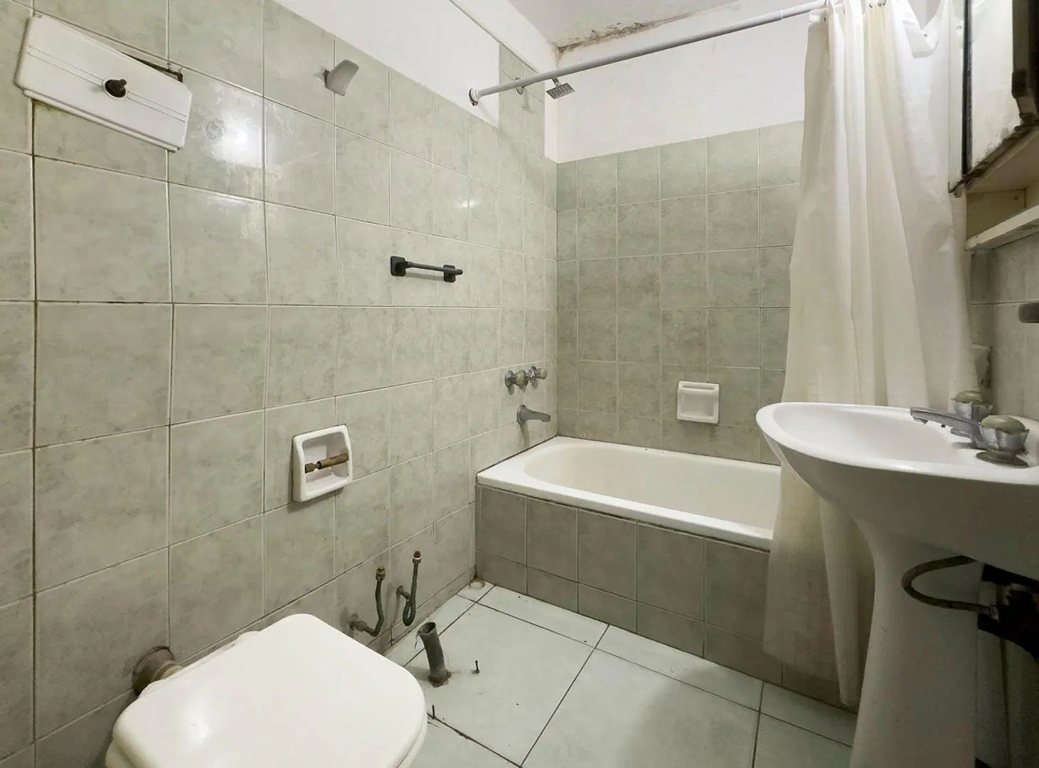 VENTA DEPARTAMENTO 3 AMB SAN NICOLAS A REFACCIONAR 4