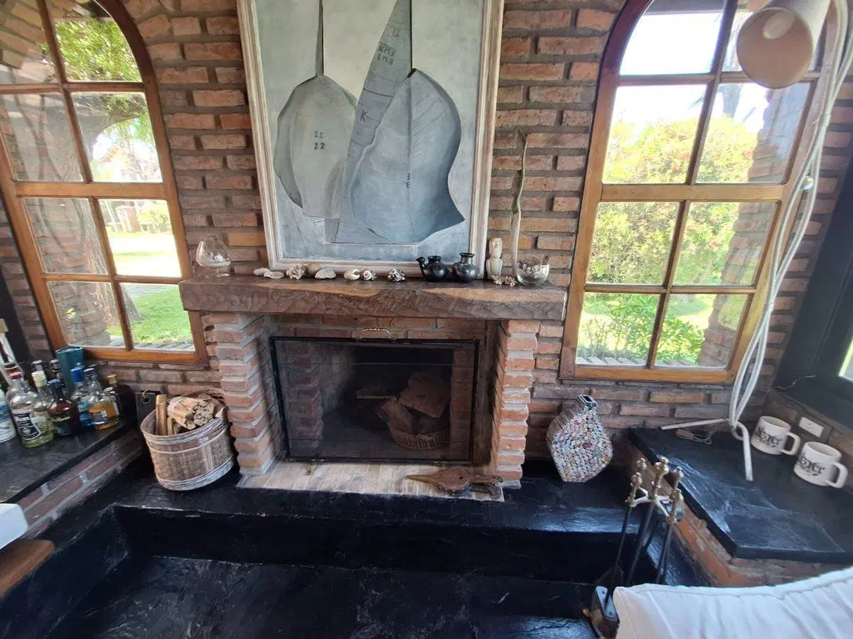 VENTA CASA 4 AMB MORENO DPTO CON RENTA PILETA 8
