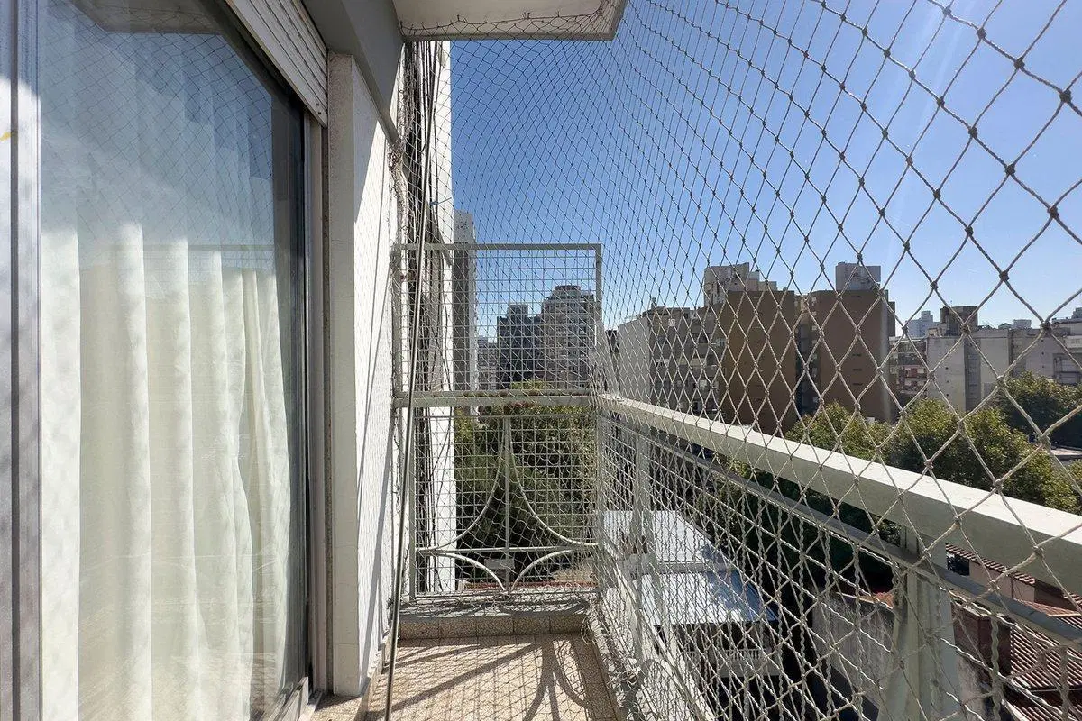 VENTA 2 AMB Ramos Mejía Centro con Balcón  Renta 3