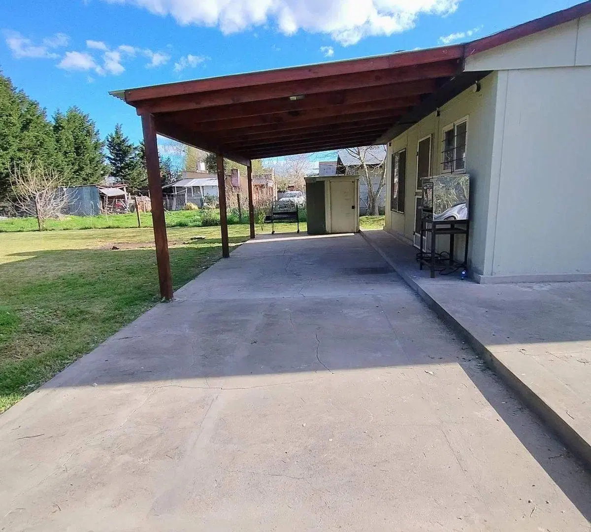 VENTA CASA 3 AMBIENTES EN LOMA VERDE, RANCHOS 3