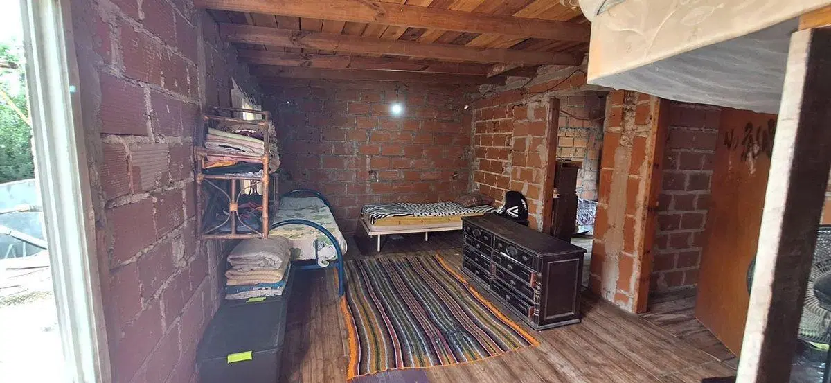 VENTA CASA  ALEJANDRO KORN  5 AMBIENTES A TERMINAR 4