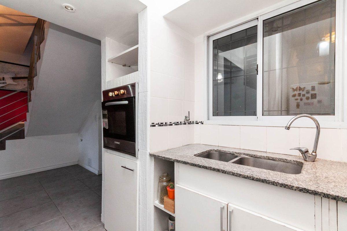 Foto de VENTA DUPLEX 4 AMBIENTES SIN EXPENSAS ADROGUE, imagen 5