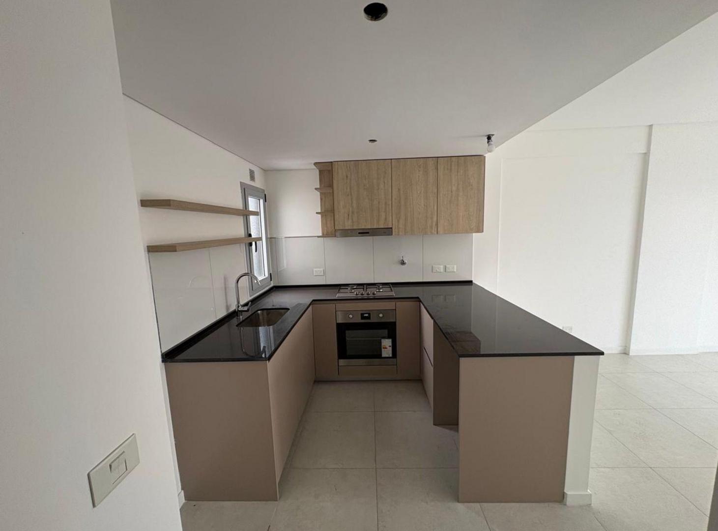 Foto de VENTA DEPARTAMENTO 3 AMB MATADEROS CON PARRILLA, imagen 2