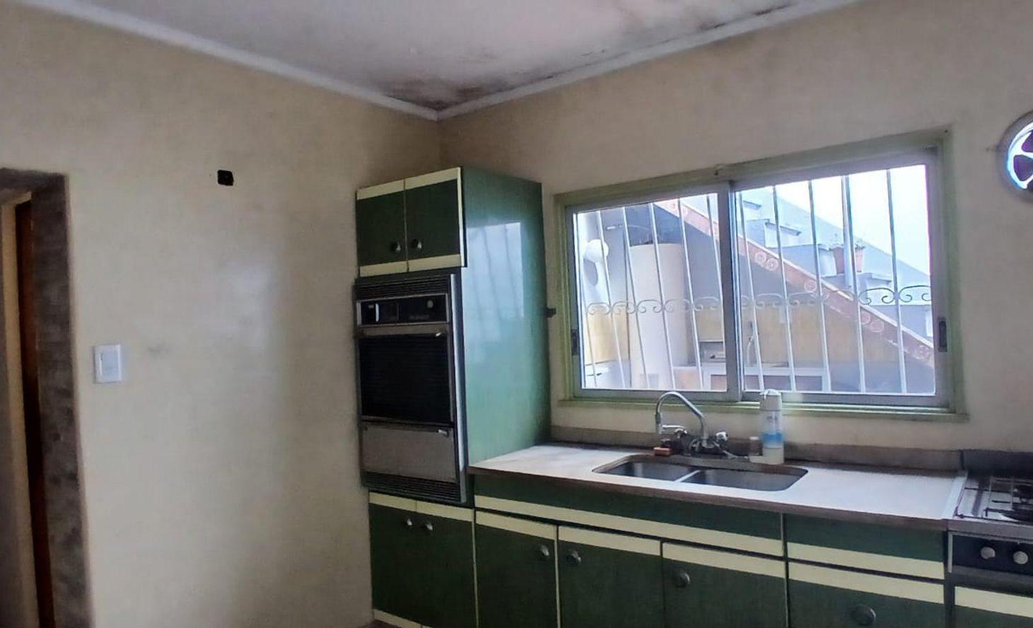 Foto de VENTA CASA 4 AMBIENTES VILLA LUGANO APTA CREDITO, imagen 2