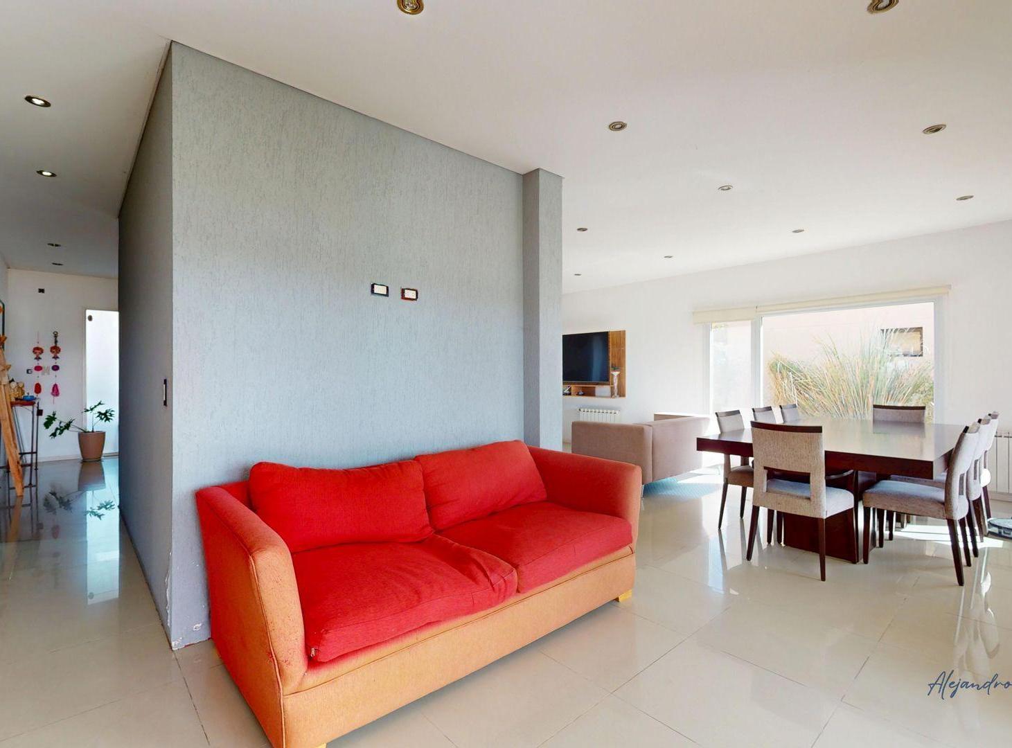 Foto de VENTA CASA 6 AMBIENTES EN EL LAUQUEN SAN VICENTE, imagen 3