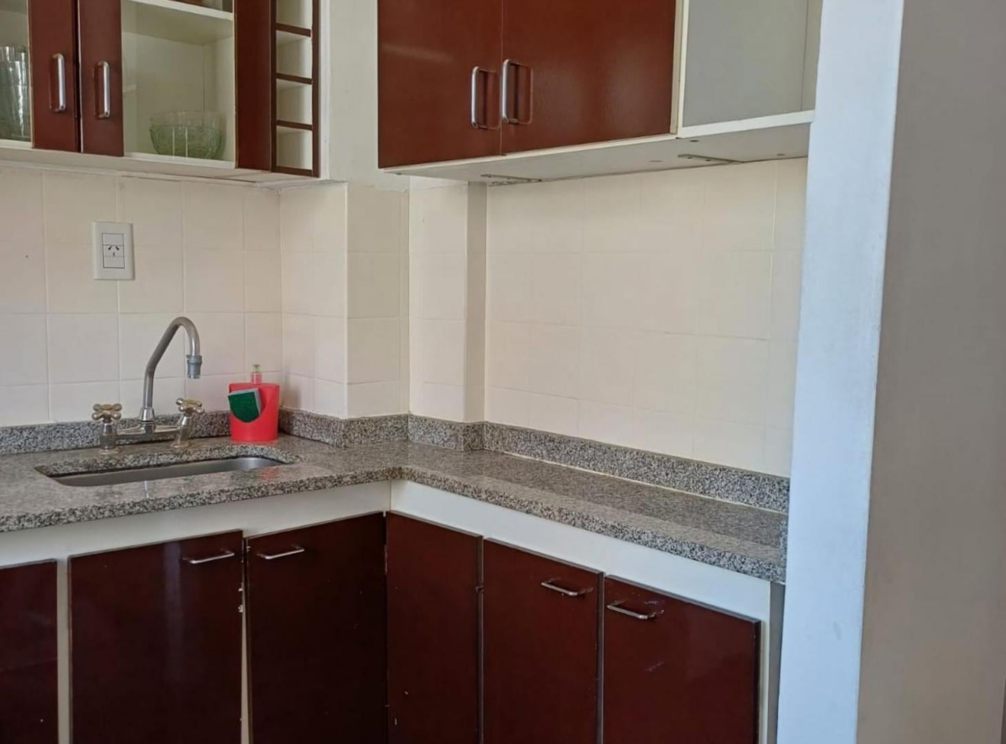 Foto de VENTA DEPARTAMENTO 3 AMB.EN RAMOS MEJÍA CON BALCÓN, imagen 1