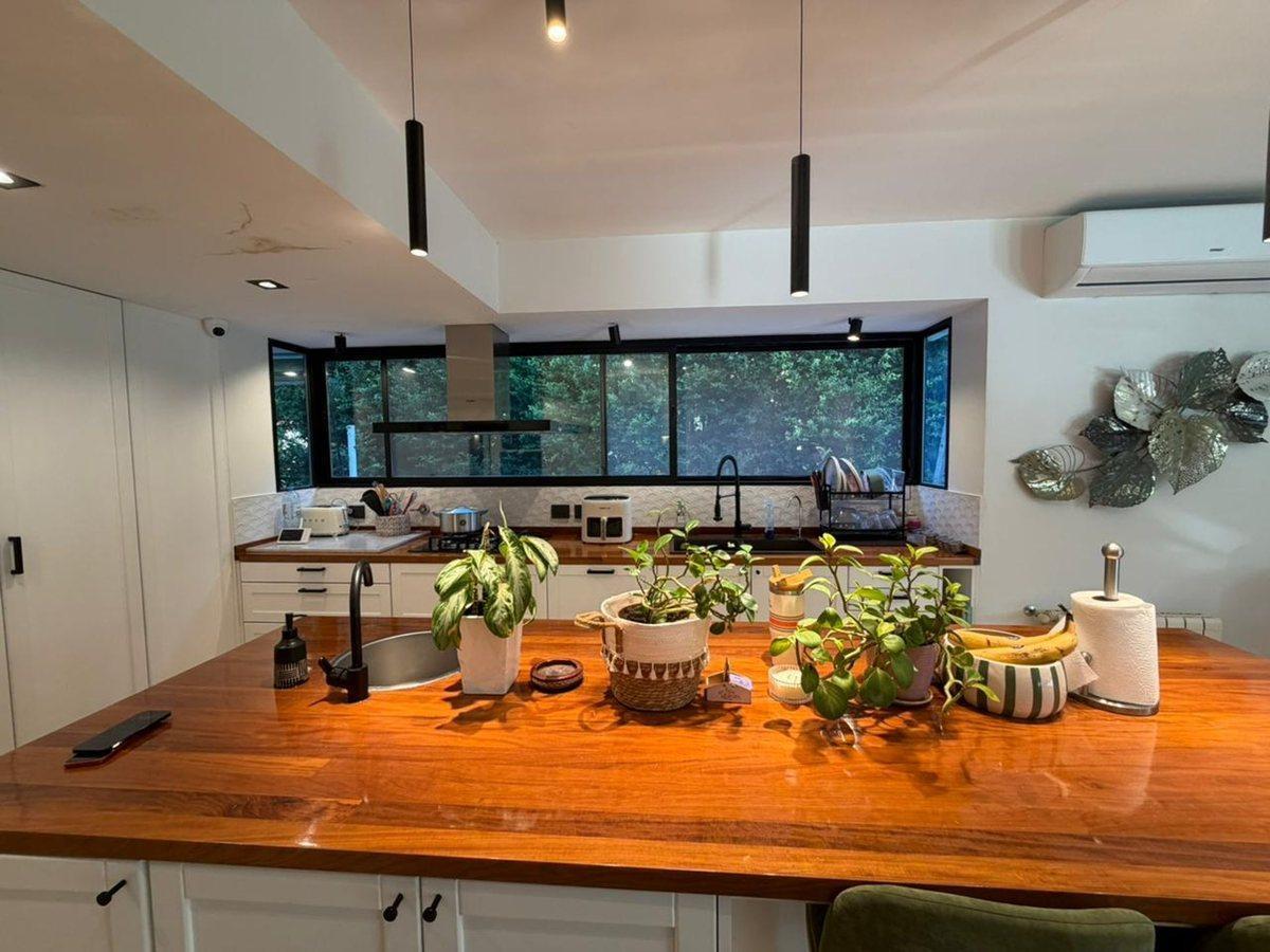 Foto de VENTA CASA 8 AMBIENTES AYRES DE PILAR, imagen 3