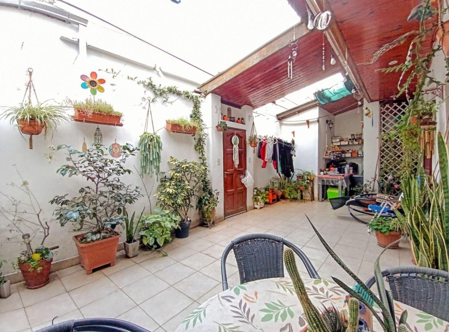 Foto de VENTA PH 5 AMB AVELLANEDA CENTRO PB CON PATIO, imagen 2